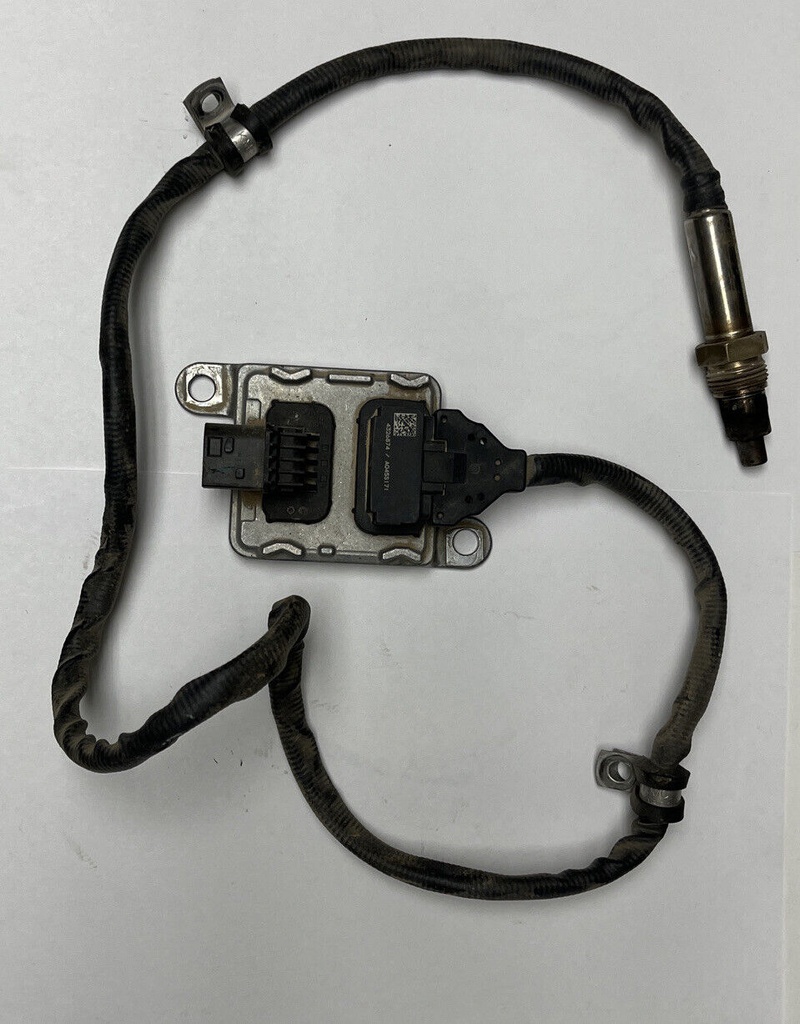 Nitrogen Oxygen Sensor for Cummins 5491423 A3C03886300-01 SNS3007