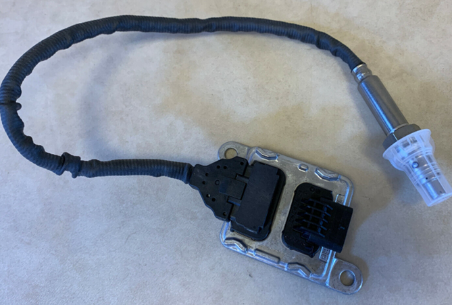 [WXD0608] Nitrogen Oxygen Sensor for IVECO 5802482142,SNS 3072 Gen4.0